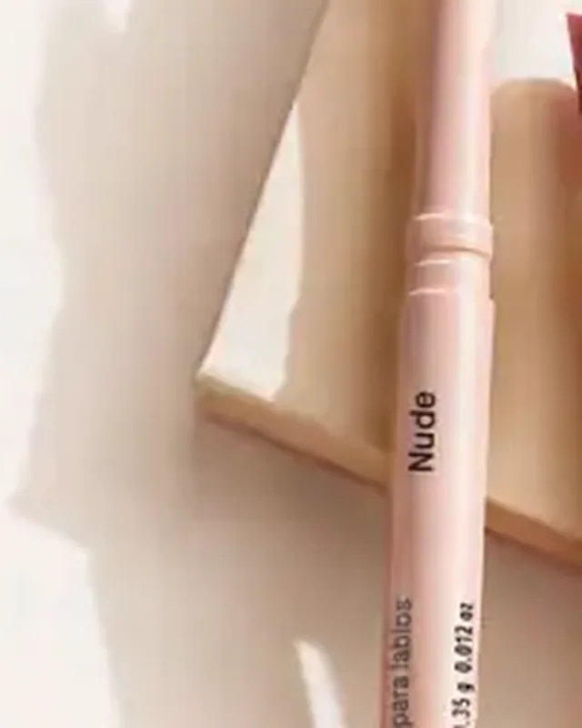 Delineador Retráctil para Labios - Vino